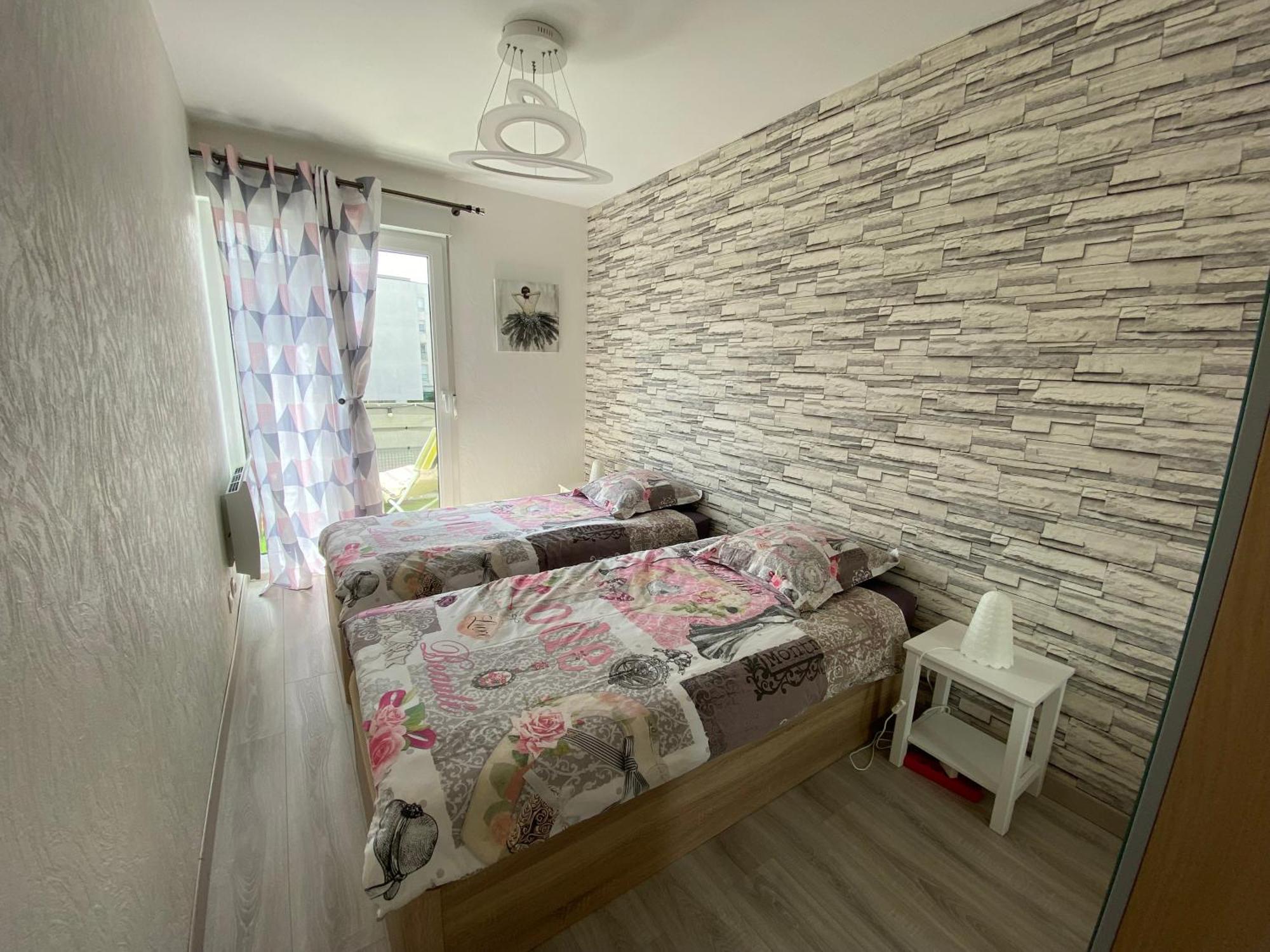 Apartament Victoria-T2-41M2-Balcon, Wifi, Linge, Produits, Menage Inclus Reims Zewnętrze zdjęcie